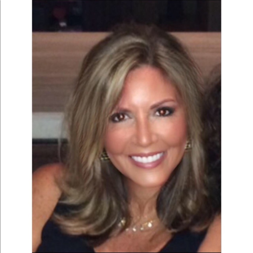 Meet your Posher, Lori